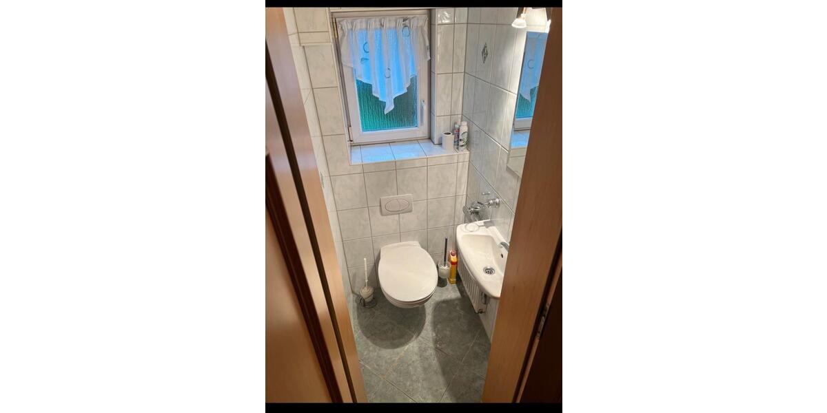 Reihenhaus Sonneberg - 5 Zimmer, 110 m&sup2;, 1.000&euro; | Angebot:24754381