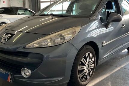 Peugeot 207 160.000 km 3.390 &euro; Sankt. Wendel 66606
