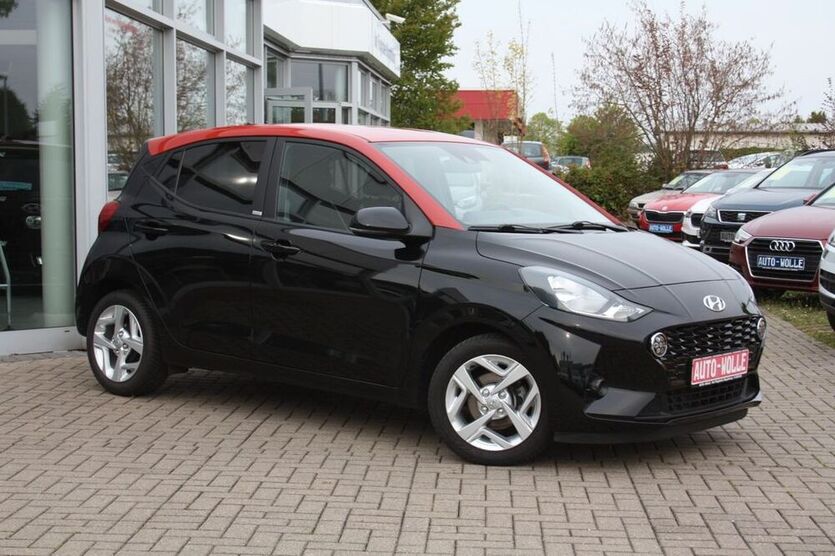 i10