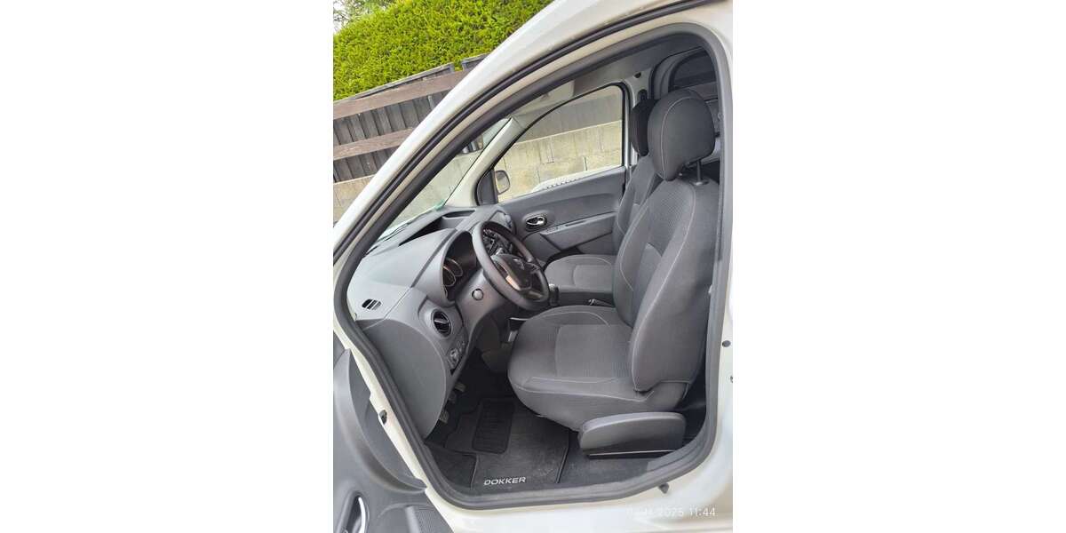 Dacia Dokker 80.000 km 10.900 &euro; Stollberg 09366