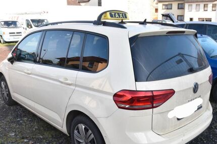 VW Touran 121.536 km 24.350 &euro; Lahnstein 56112