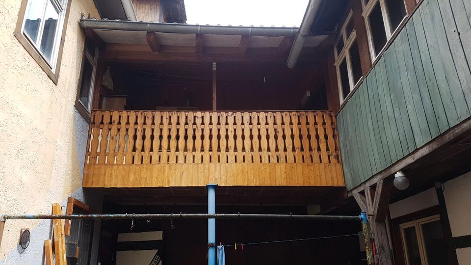 Reihenhaus Hildburghausen - 8 Zimmer, 156 m&sup2;, 65.000&euro; | Angebot:27120878