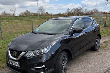 Nissan Qashqai 65.500 km 15.200 &euro; Stutensee 76297