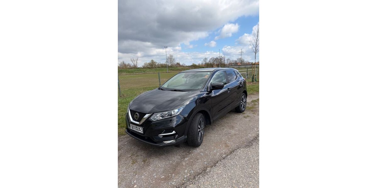 Nissan Qashqai 65.500 km 15.200 &euro; Stutensee 76297