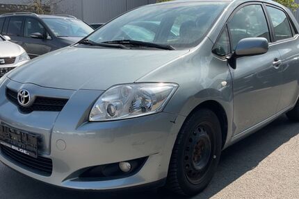 Toyota Auris 127.494 km 4.977 &euro; Fürth 90763