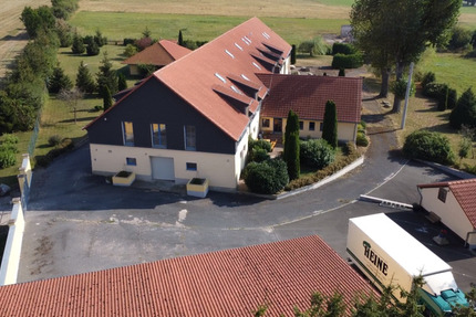 Großes Anwesen mit tollen Büroflächen 1 zimmer