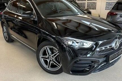 Mercedes-Benz GLA 200 19.998 km 41.990 &euro; Bad Driburg 33014