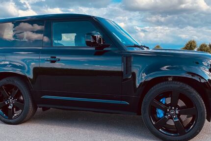 Land Rover Defender 7.720 km 139.900 € Köln 50858