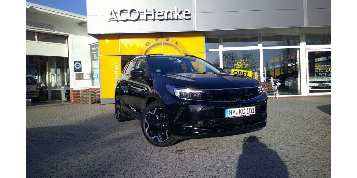 Opel Grandland (X) 15.000 km 36.900 &euro; Niesky 02906