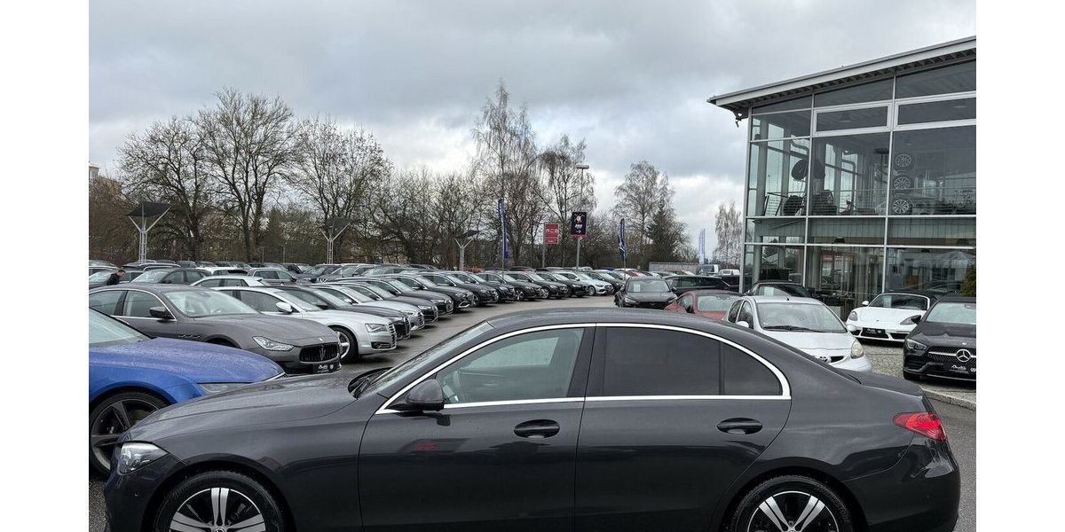 Mercedes-Benz C 200 d/AVANTGARDE/KAMERA/BURMESTER/LED/1.HAND 85.974 km 29.900 &euro; Villingen-Schwenningen 78054