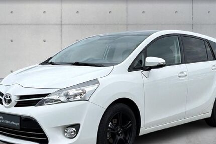 Toyota Verso 133.805 km 11.900 &euro; Rotenburg 27356