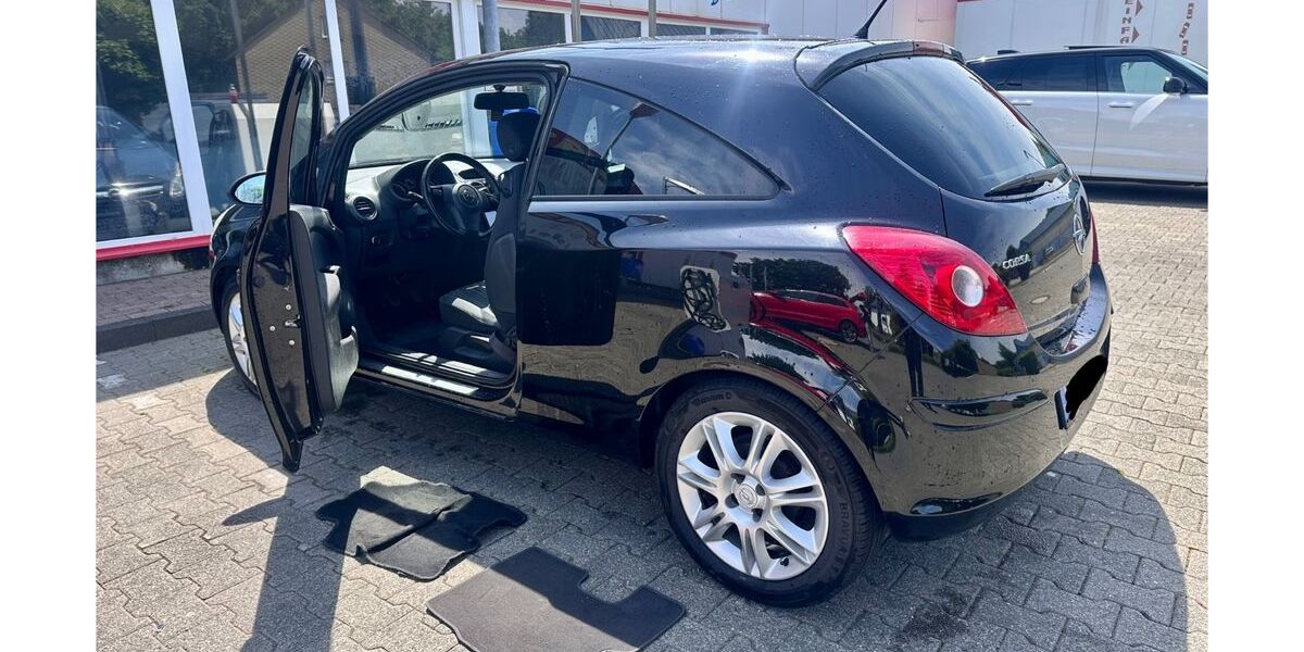 Opel Corsa 185.000 km 3.100 € Halver 58553