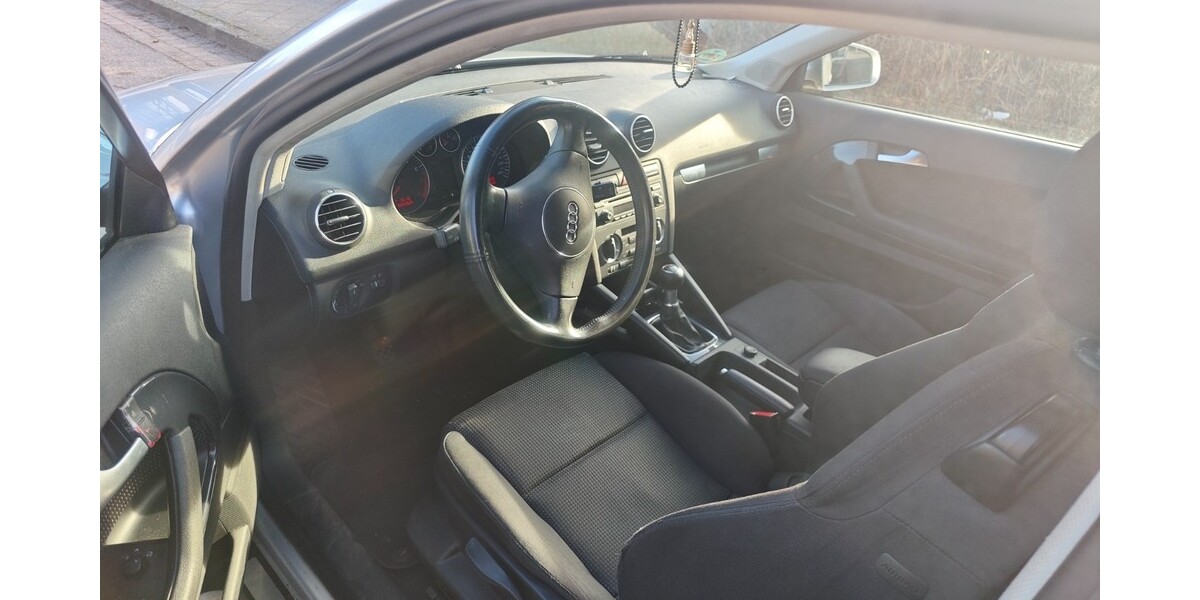 Audi A3 298.000 km 1.700 &euro; Bielefeld 33602