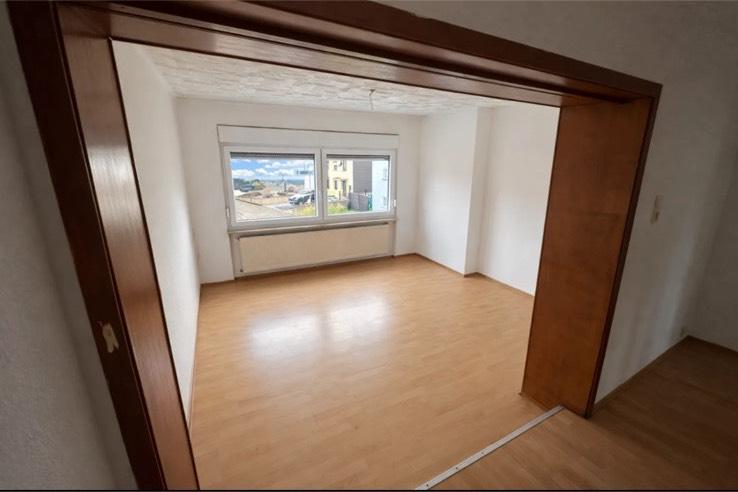 Mehrfamilienhaus, Wohnhaus Ensdorf - 8 Zimmer, 240 m&sup2;, 350.000&euro; | Angebot:26412760