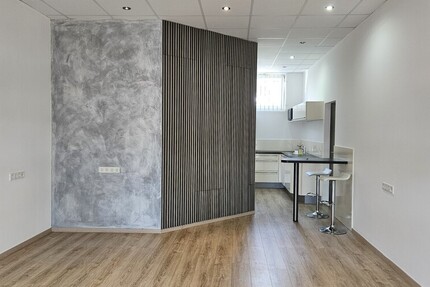 Moderne Büroeinheit in zentraler Lage 1 zimmer