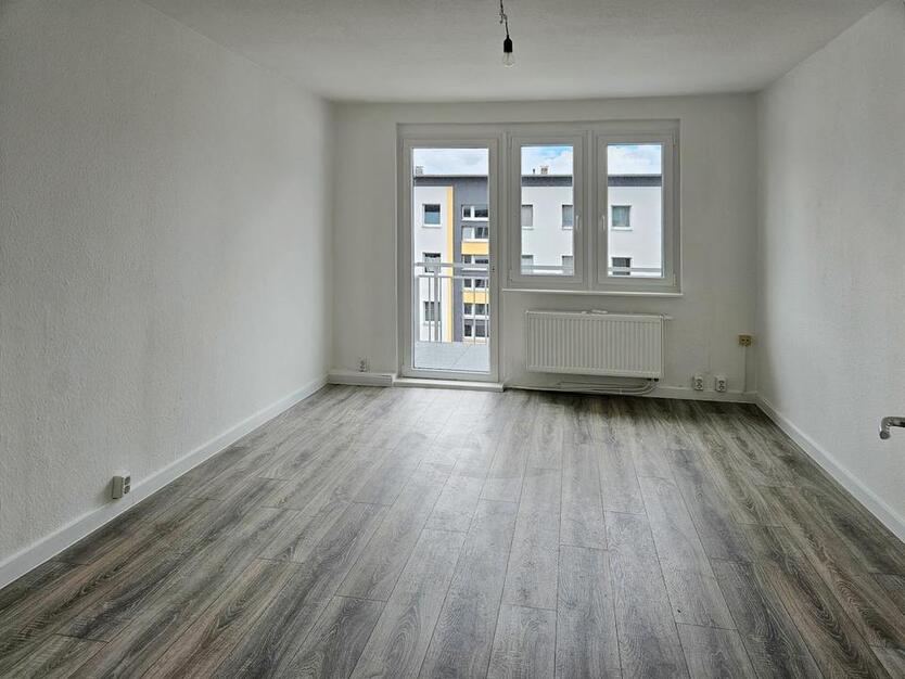 Frisch renovierte 3-Zimmer-Wohnung mit nagelneuem Balkon