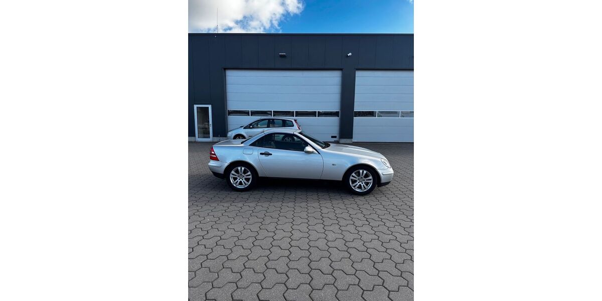 Mercedes-Benz SLK 200 88.000 km 11.500 &euro; Flensburg 24941