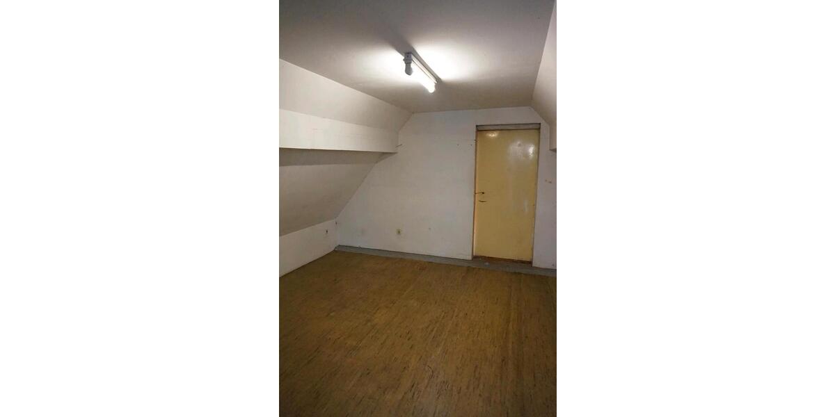 Einfamilienhaus Breidenbach - 7 Zimmer, 258 m&sup2;, 249.000&euro; | Angebot:26869708