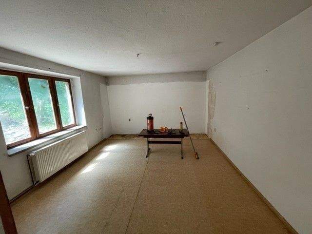 Einfamilienhaus Weißenfels Leißling - 1 Zimmer, 180 m&sup2;, 85.000&euro; | Angebot:25771893