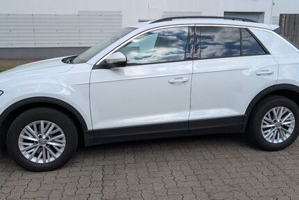 VW T-Roc 69.500 km 14.990 € Hamburg 22179
