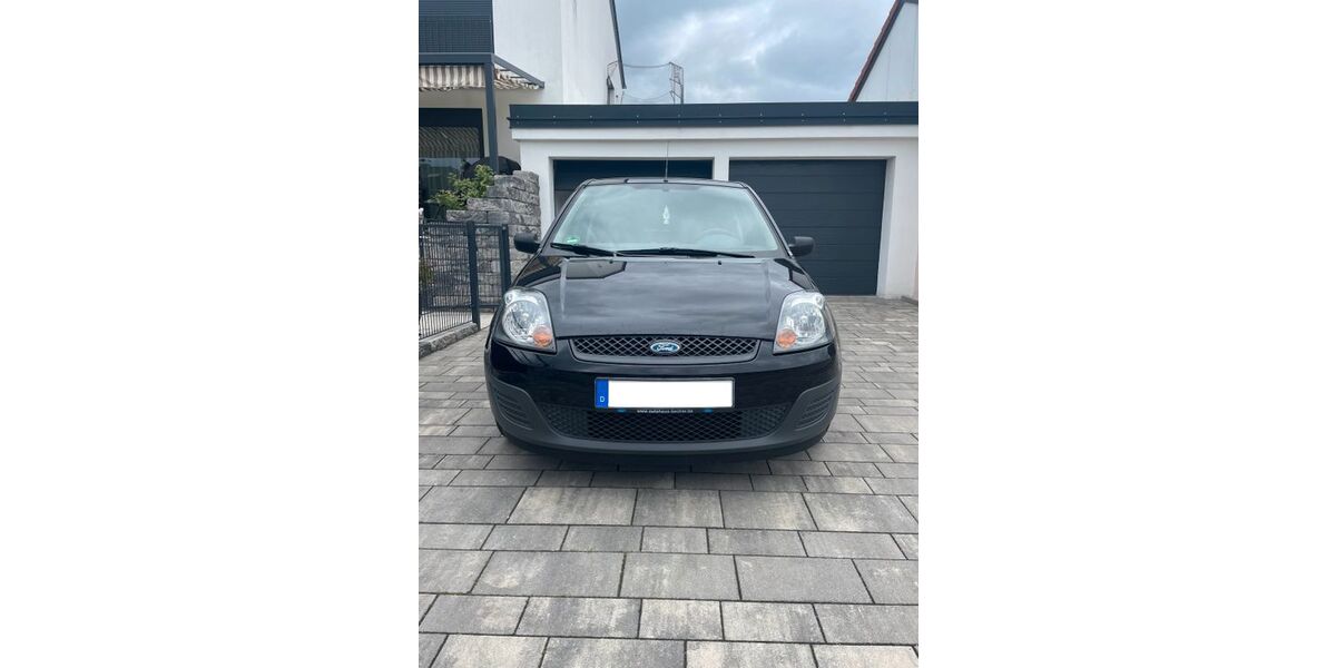 Ford Fiesta 74.000 km 2.900 &euro; Baar-Ebenhausen 85107