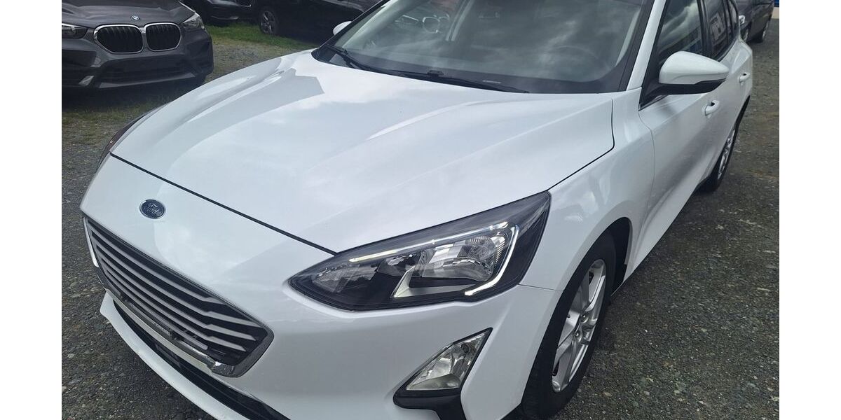 Ford Focus 112.000 km 9.996 &euro; Kelkheim 65779