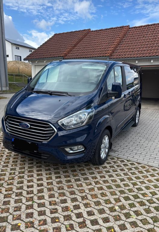Ford Tourneo Custom 81.400 km 26.600 € Waldsassen 95652