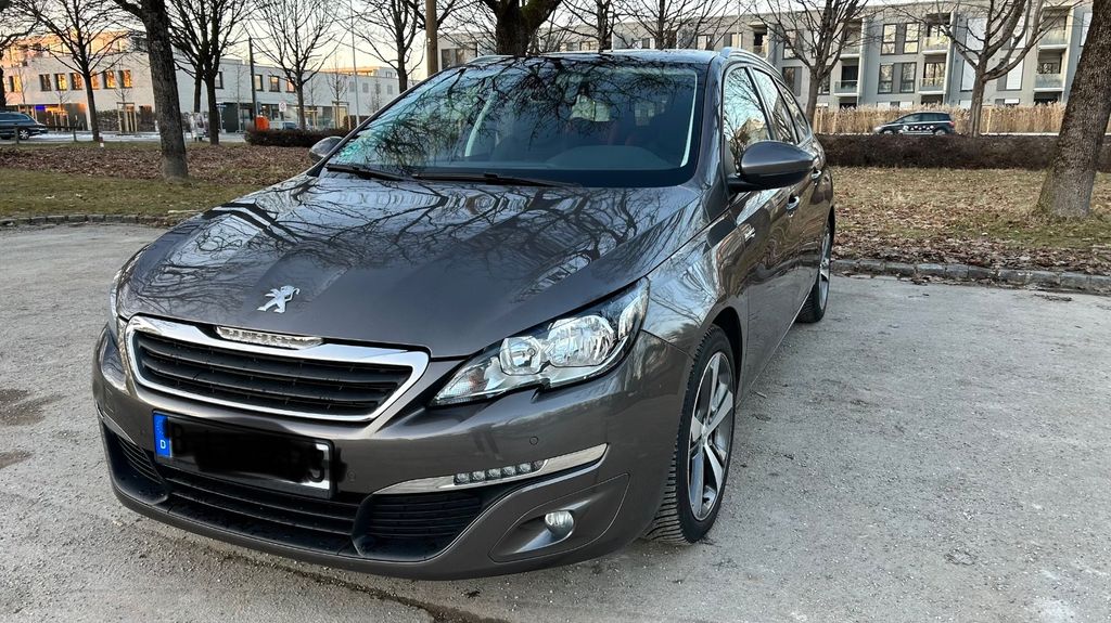 Peugeot 308 215.000 km 6.100 &euro; München 81737
