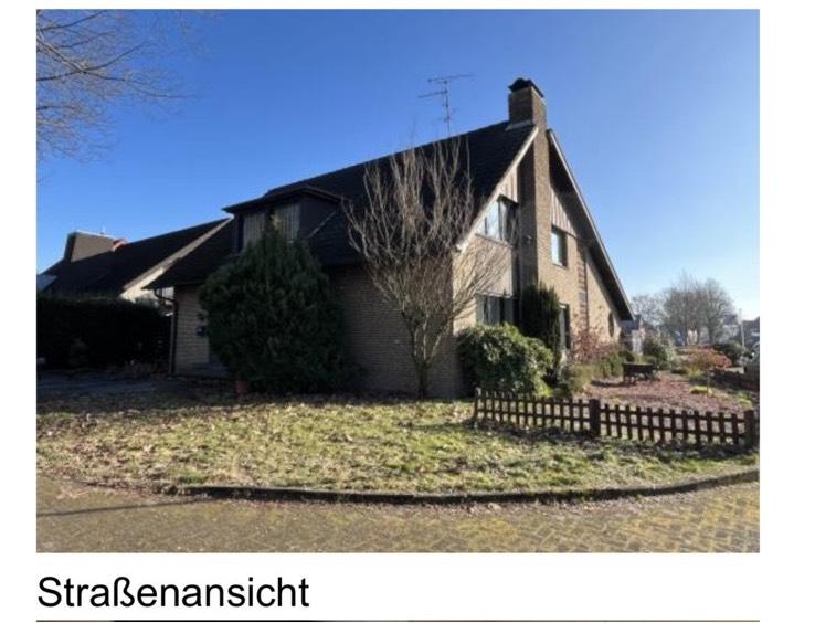 Einfamilienhaus Gronau (Westfahlen) - 5 Zimmer, 312 m&sup2;, 250.000&euro; | Angebot:26885474