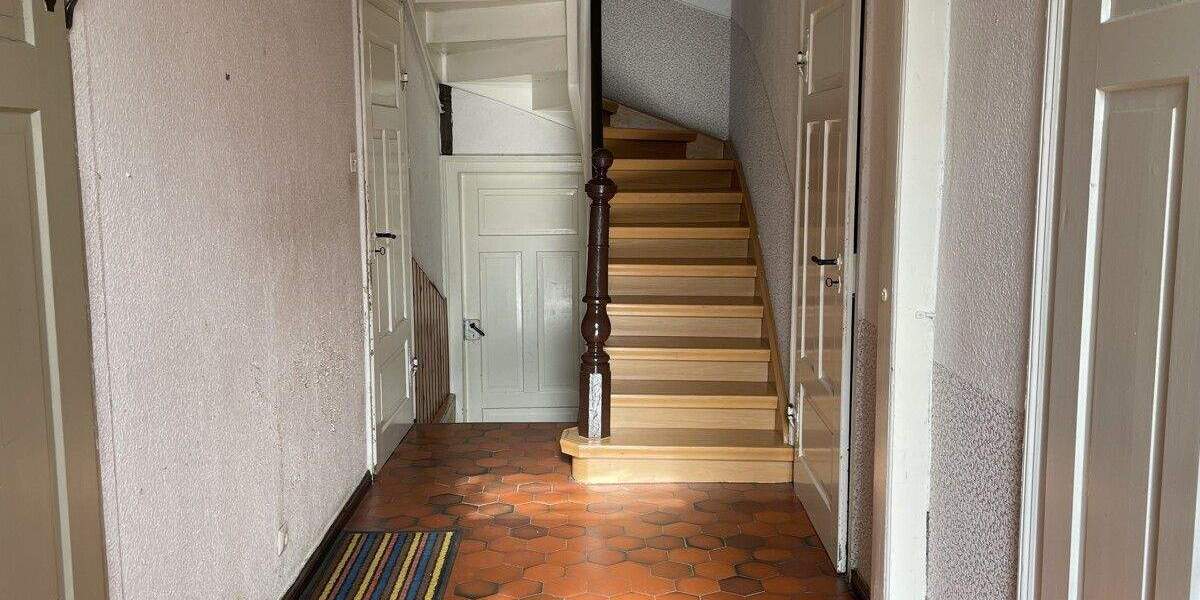 Einfamilienhaus Sitzendorf - 7 Zimmer, 190 m&sup2;, 125.000&euro; | Angebot:23399966