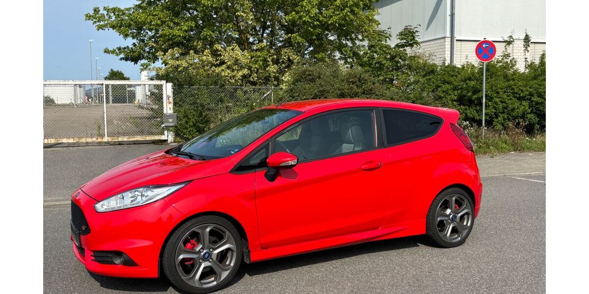 Ford Fiesta 12.000 km 15.900 € Plankstadt 68723