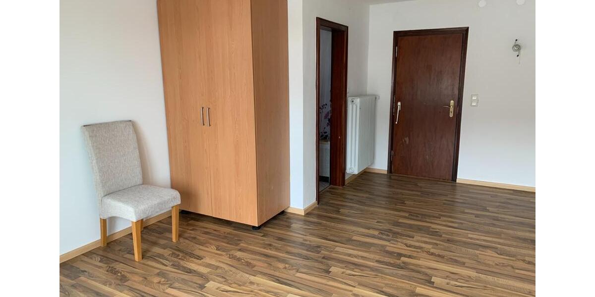 Etagenwohnung Pfarrkirchen - 1 Zimmer, 20 m&sup2;, 300&euro; | Angebot:25417775