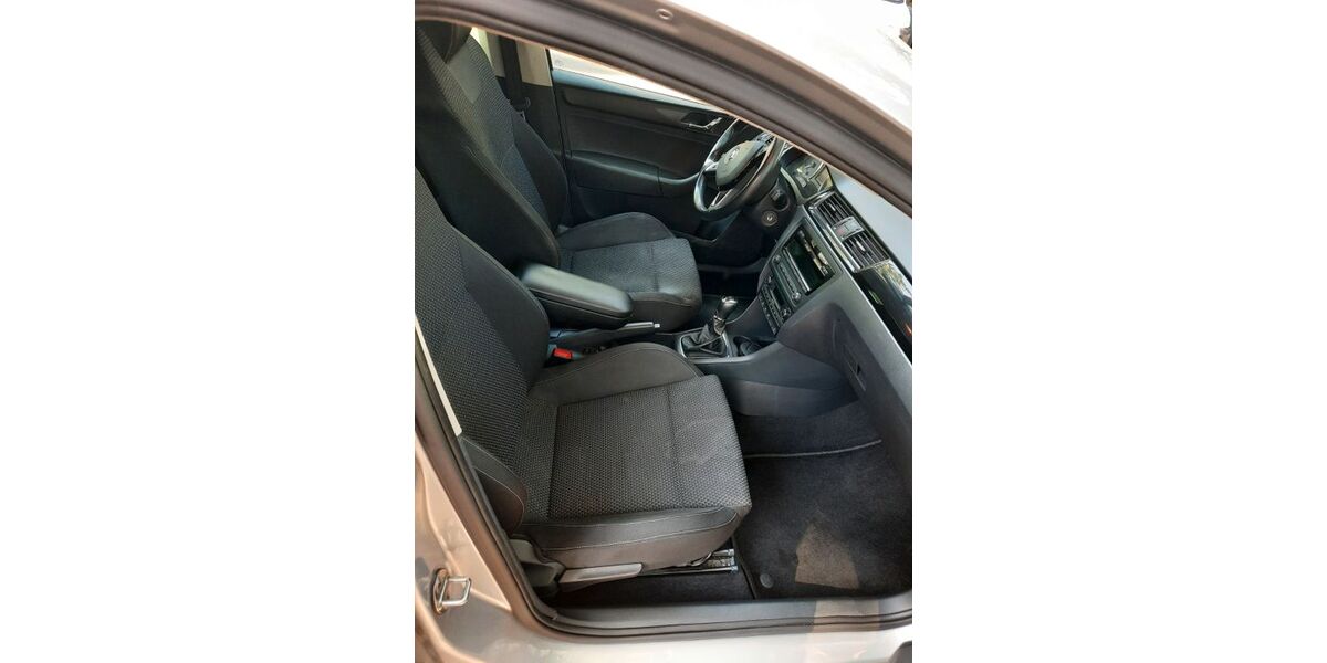 Skoda Rapid 182.000 km 5.000 &euro; Nürnberg 90473