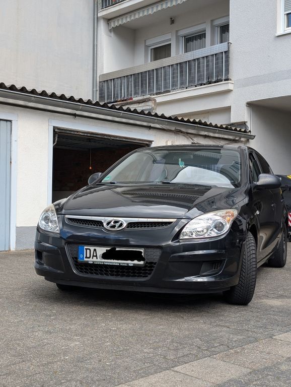 i30