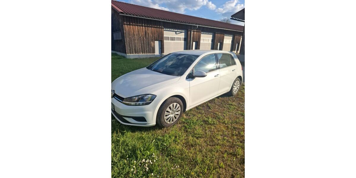 VW Golf 64.138 km 10.990 &euro; Riederich 72585