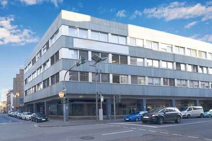 Büro in Neustadt 3.850 € 500 m²