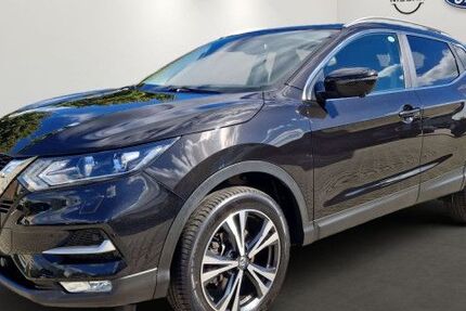 Nissan Qashqai 74.700 km 16.995 € Senftenberg 01968