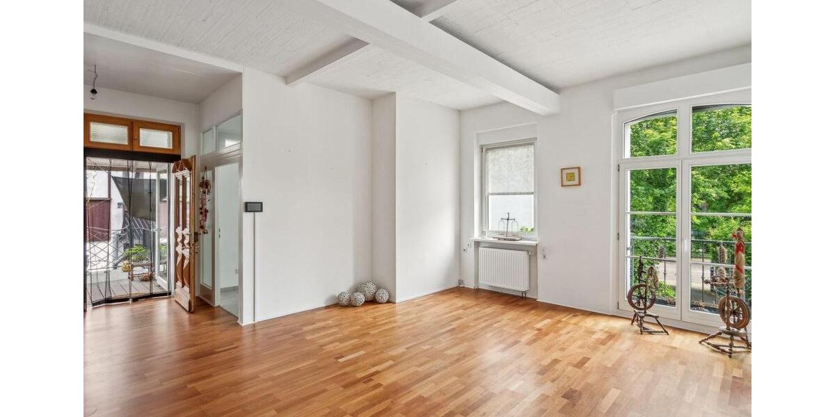 Etagenwohnung Neuwied - 4.5 Zimmer, 193 m&sup2;, 1.490&euro; | Angebot:26119516