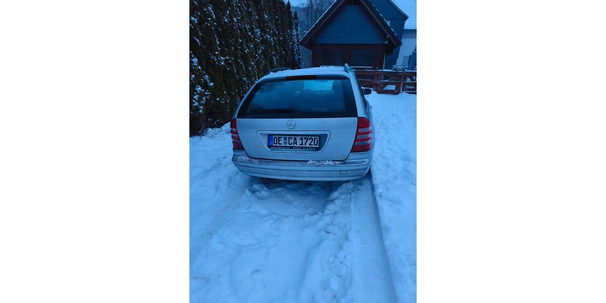 Mercedes-Benz C 200 157.000 km 2.800 &euro; Kirchhundem 57399