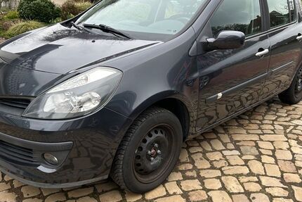Renault Clio 109.500 km 1.999 &euro; Ritterhude 27721