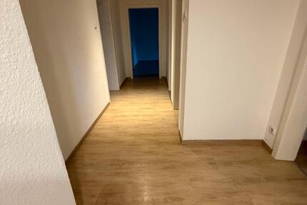 Wohnung Pfarrkirchen - 3 Zimmer, 100 m&sup2;, 1.350&euro; | Angebot:25524336