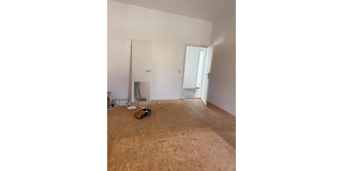 Dachgeschoßwohnung Neuss Furth-Mitte - 2 Zimmer, 55 m&sup2;, 700&euro; | Angebot:25045377