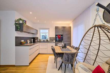 Straubing: barrierefreie 3-Zimmer-Erdgeschosswohnung mit Terrasse, Garten & Stellplatz 3 zimmer