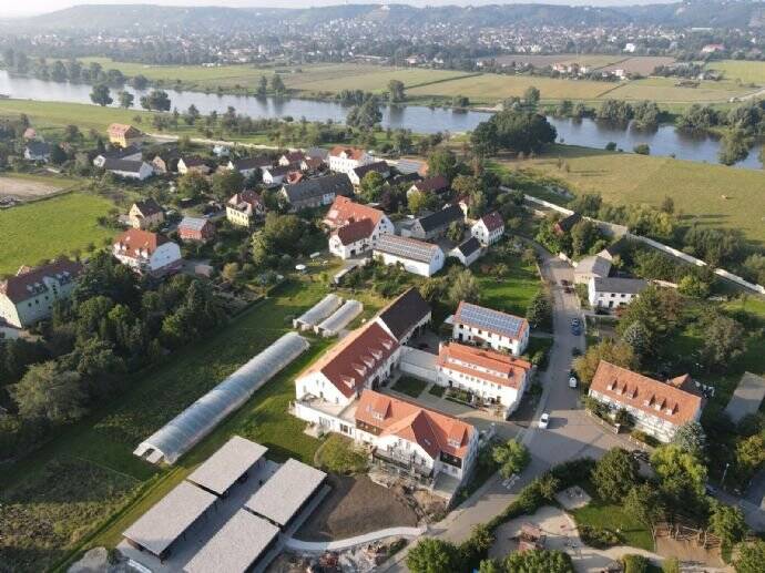 traumhafte idyllische 4-Raum Wohnung mit Terrasse + Garten + EBK 4 zimmer