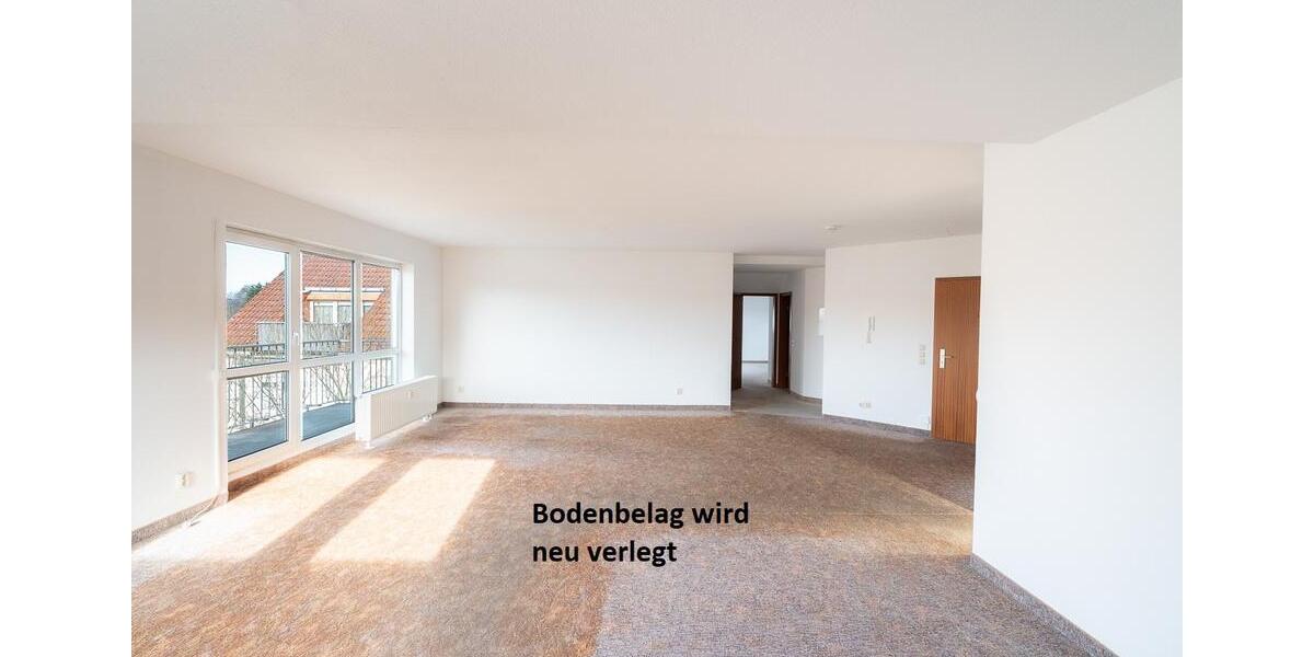 Moderne Dachgeschosswohnung mit sonnigem Westbalkon in zentraler Lage von Pulsnitz 4 zimmer