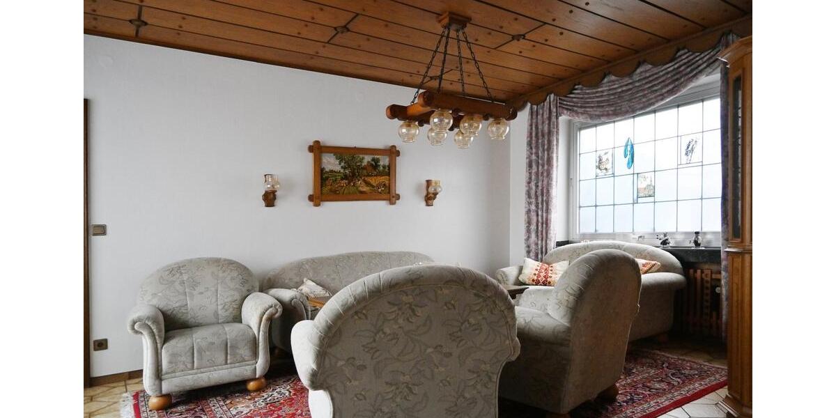 Einfamilienhaus Borken - 9 Zimmer, 158 m&sup2;, 310.000&euro; | Angebot:26689204