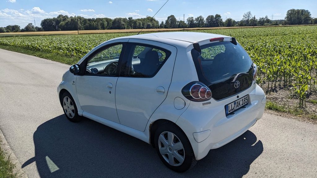 Toyota Aygo (X) 300.000 km 1.190 &euro; Diedorf 86420
