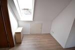 Lichtdurchflutete Dachgeschoßwohnung im Krummen Arm!