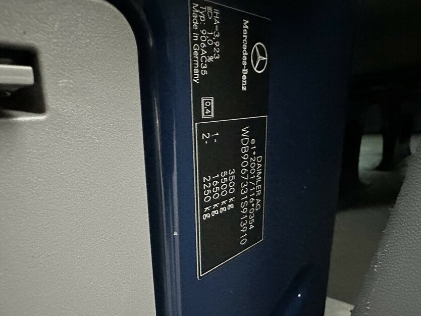 Mercedes-Benz Sprinter 316 CDI Tourer 180.133 km 22.491 € Mainz 55122