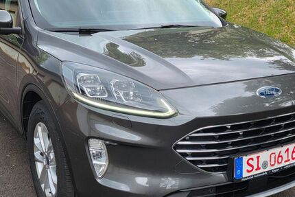 Ford Kuga 136.600 km 14.800 &euro; Siegen 57074